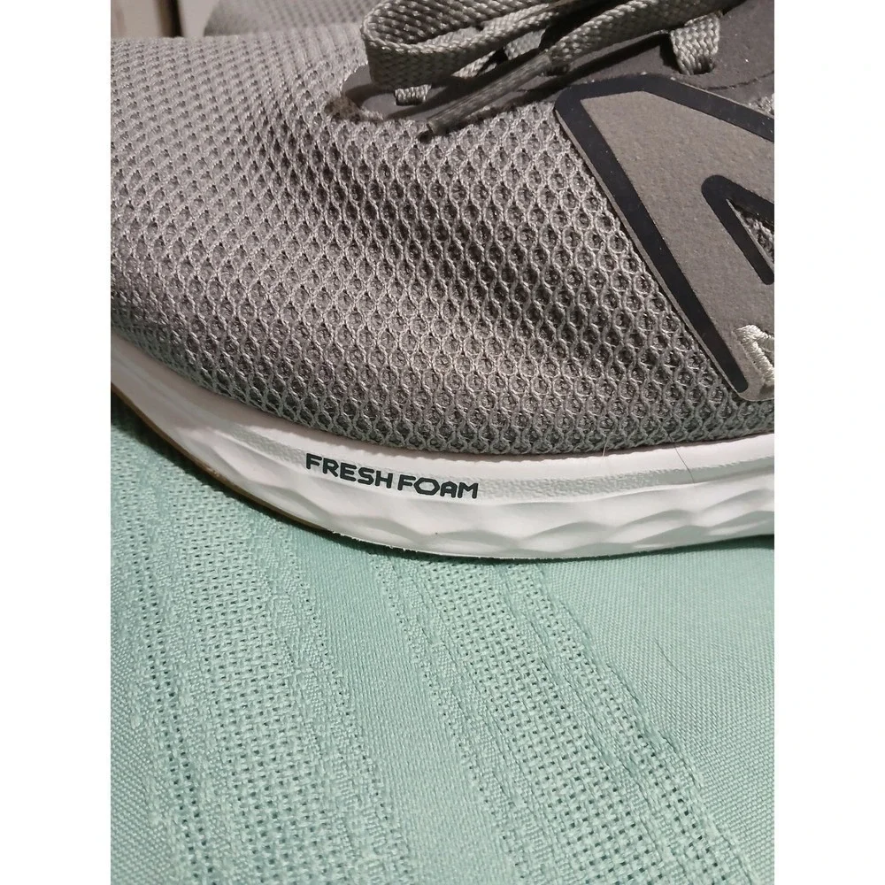 New Balance Fresh Foam Arishi V4 Men's Running Shoes Gray Size 8.5 4E